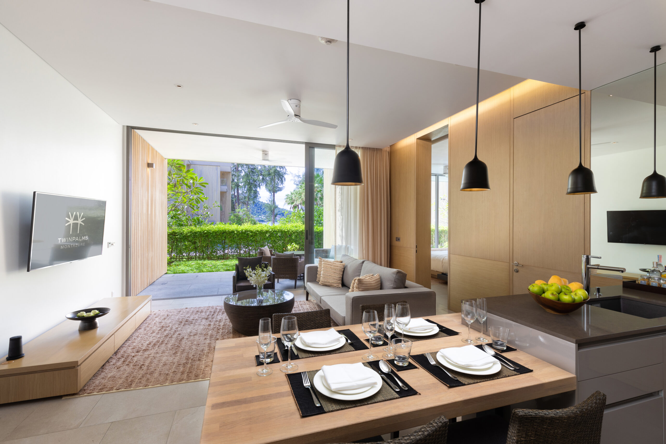 Grand Azure Suite Private Pool 1 bedroom 1 scaled
