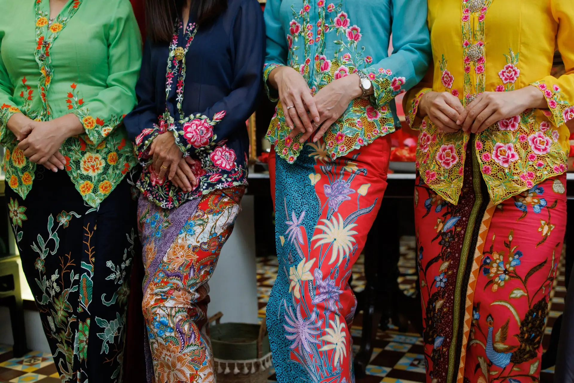 Baba Nyonya Textiles Batik